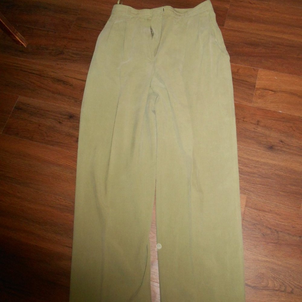 Casual Corner 100% silk Pants 8 Olive Green